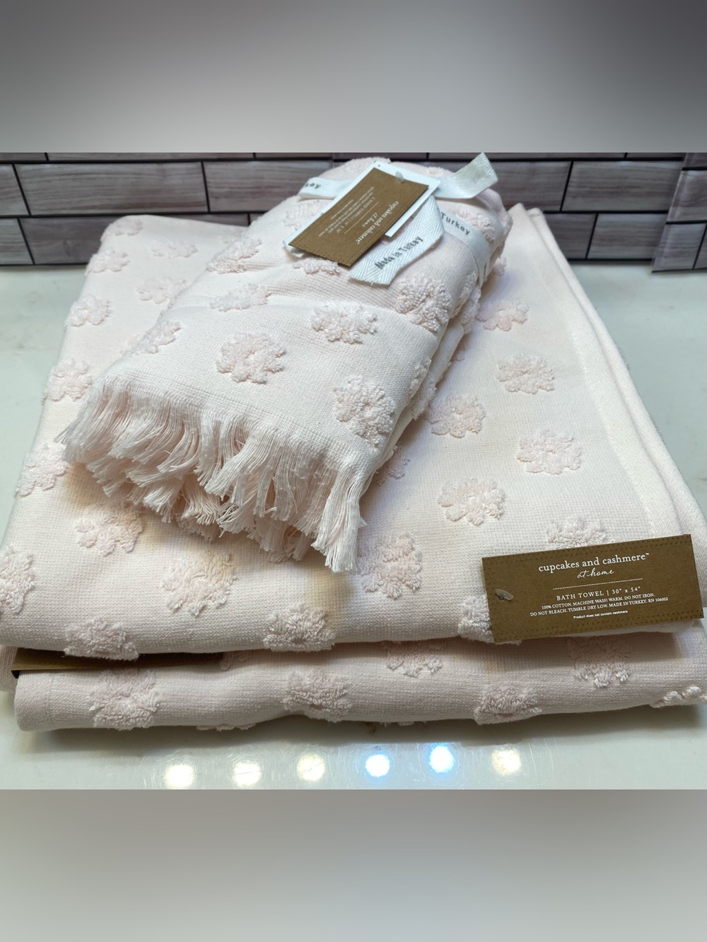 Cupcakes and Cashmere ❤️Baby Pink Flower(2)Hand  &(2) Bath Towel Set NWT